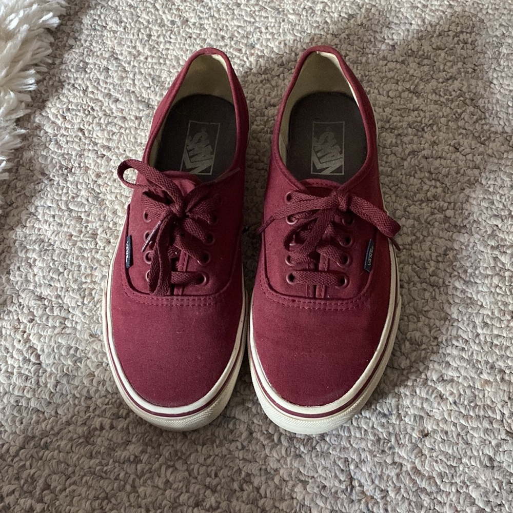Vans - Picture 2 of 5